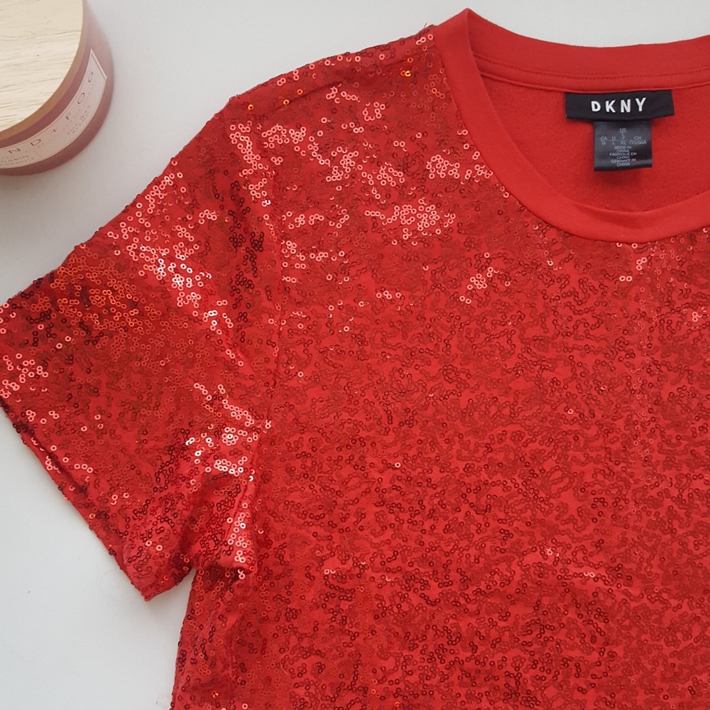 DKNY large red sequin stretchy tshirt - Picture 1 of 6
